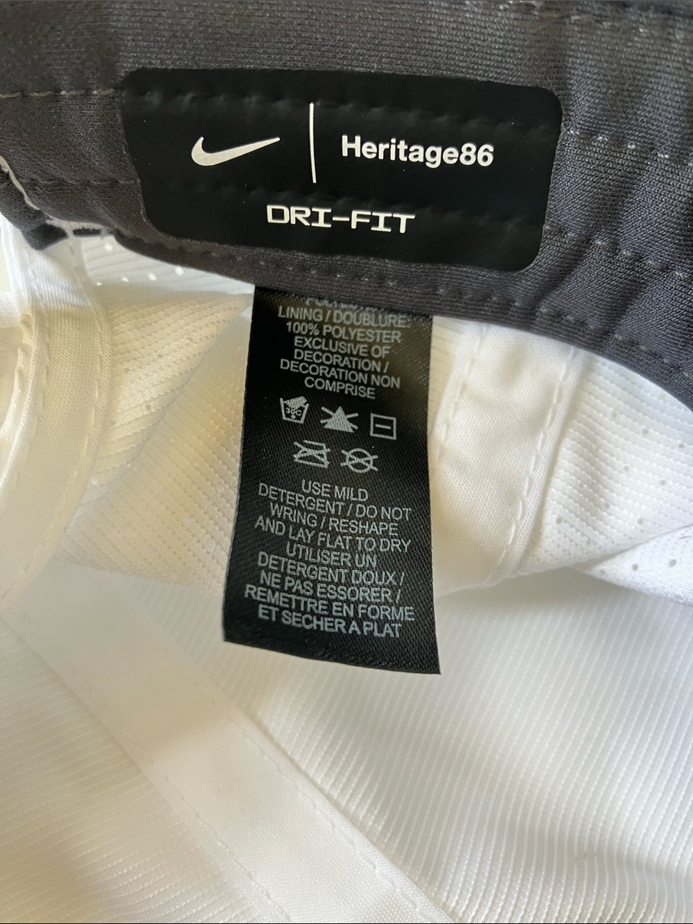 NWT OSFM Nike White Mesh Cap With Navy Elephant Embroidery & Velcro Closure - Picture 5 of 8